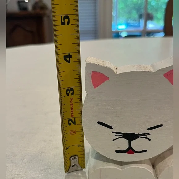 Vintage rustic handmade wooden White sitting Cat Decor. GUC! - Picture 7 of 7
